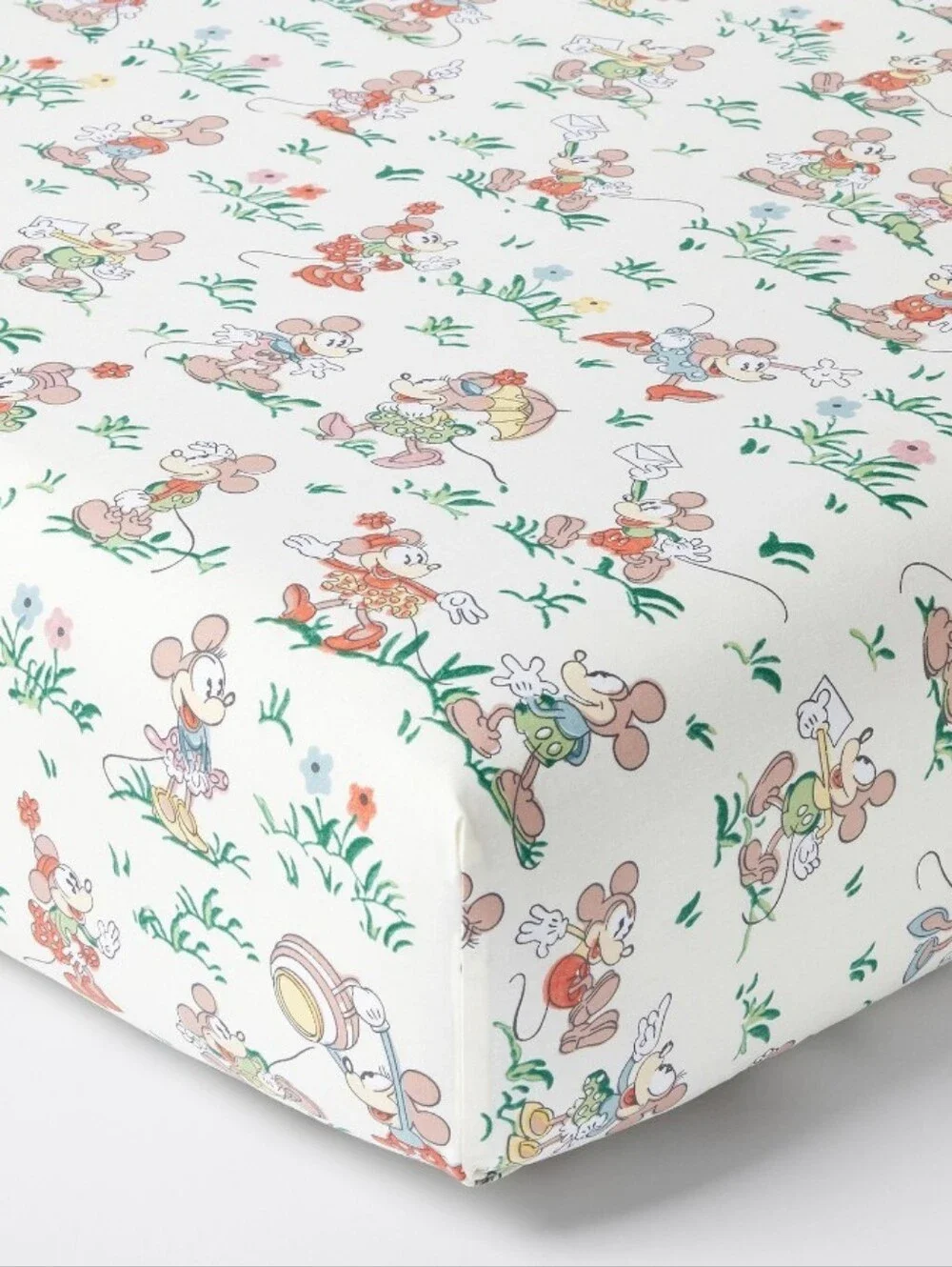 Vintage-Inspired White Mickey Mouse Print Crib Sheet Pottery Barn
